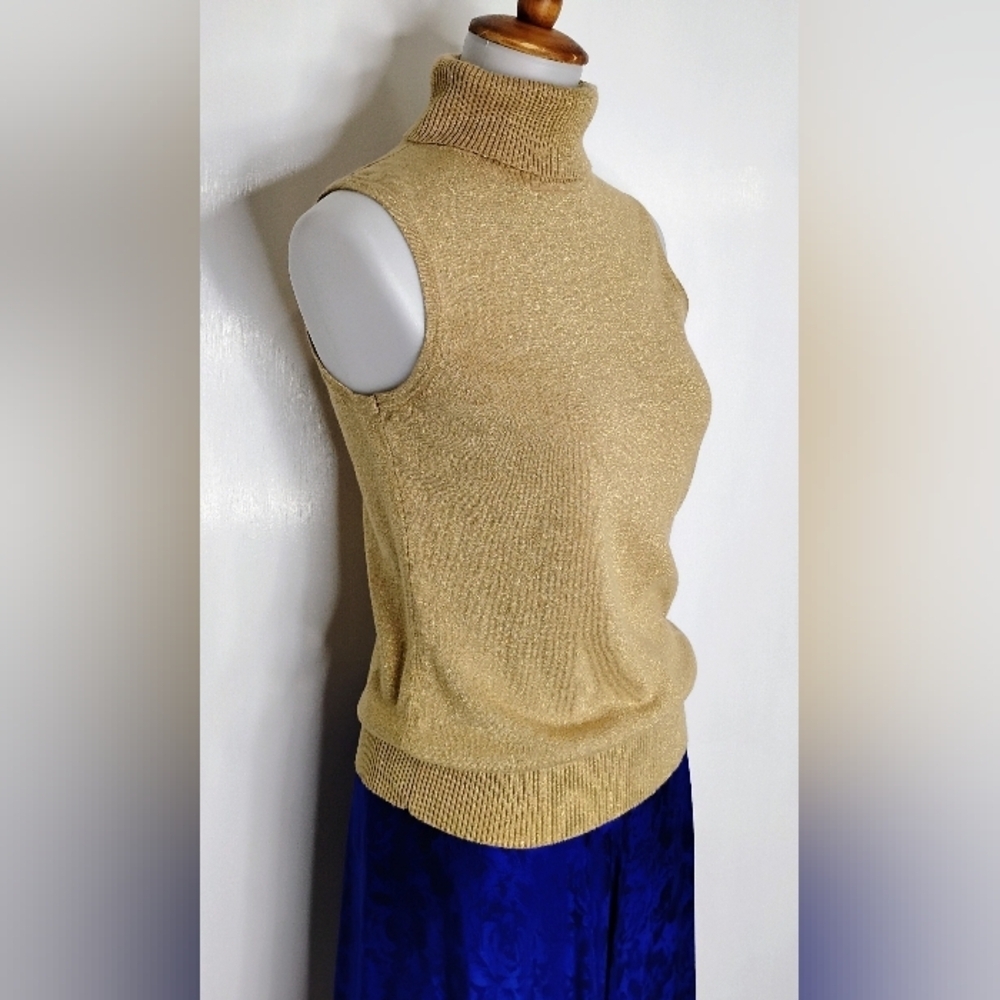 GOLD SPENSE TURTLE NECK